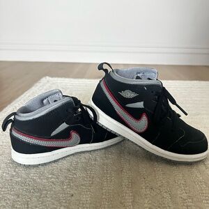 Nike Air Jordan 1 Mid Toddler Shoes Size 10 C